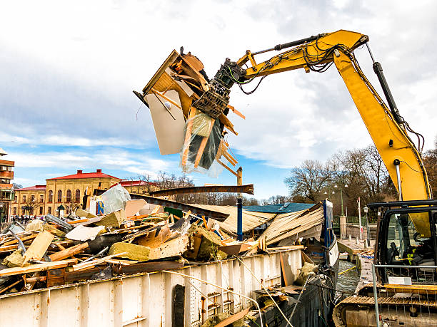 Best Construction Debris Removal  in Ferndale, CA